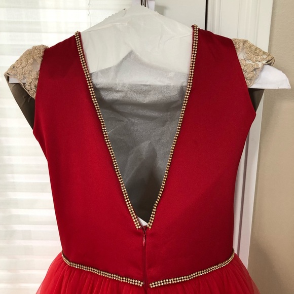 Custom made red dress - Picture 5 of 8